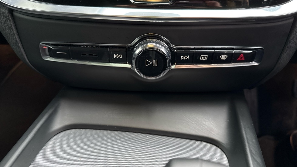 Used Volvo V60 2025 for sale - 77531982: Photo 48