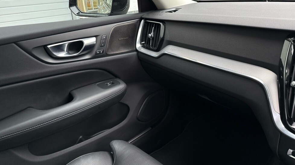 Used Volvo V60 2025 for sale - 77531982: Photo 56