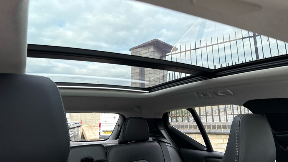 Used Volvo XC40 2025 for sale - 77388974: Photo 31