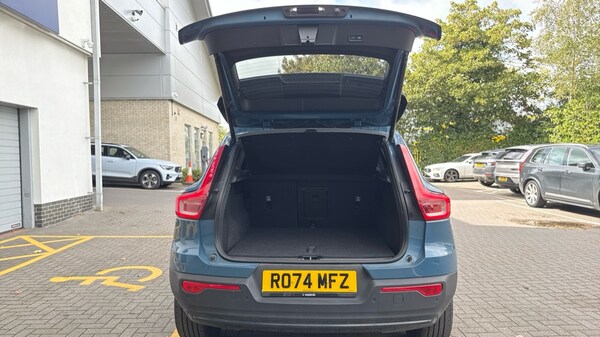 Used Volvo XC40 2024 for sale - 75796841: Photo 13