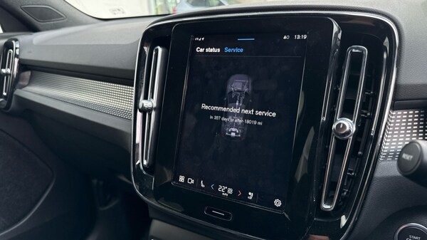 Used Volvo XC40 2024 for sale - 75796841: Photo 14
