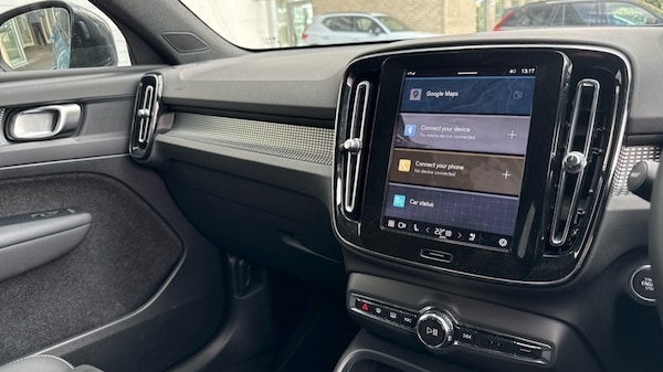 Used Volvo XC40 2024 for sale - 75796841: Photo 25