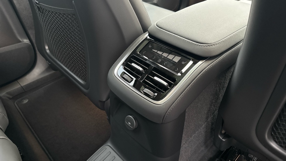 Used Volvo XC90 2025 for sale - 77326295: Photo 27