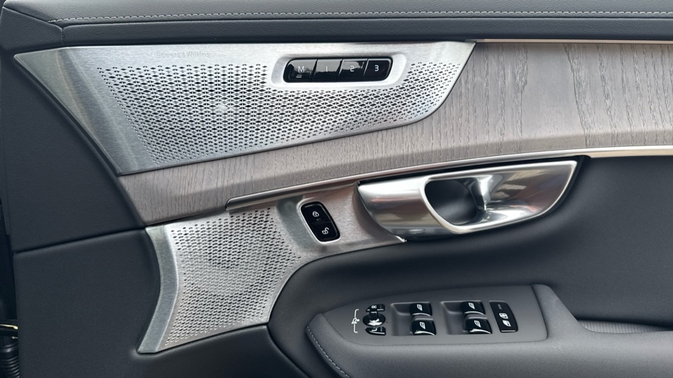 Used Volvo XC90 2025 for sale - 77326295: Photo 38