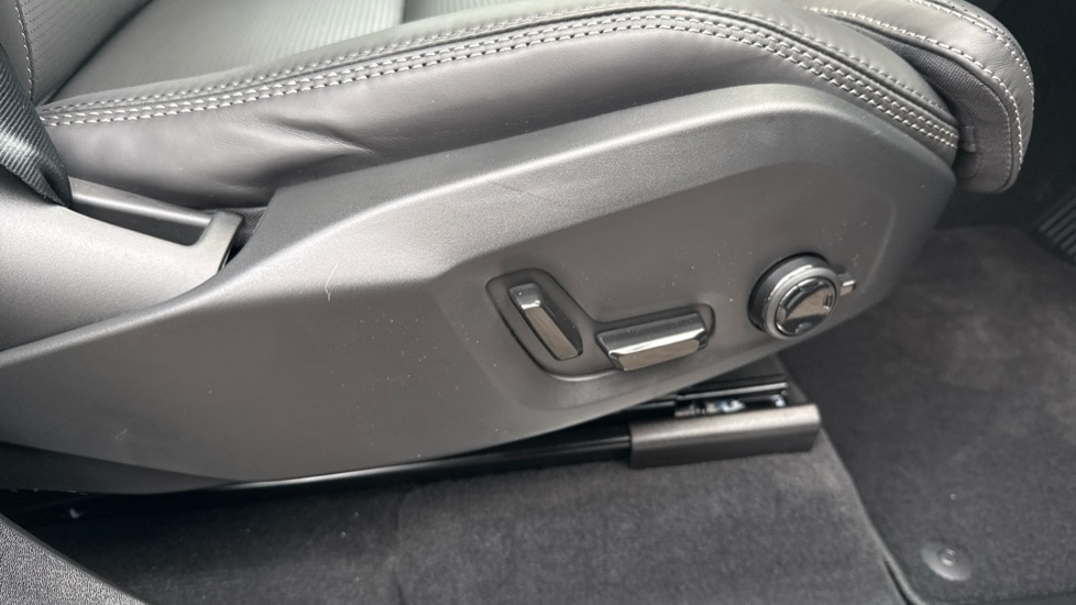 Used Volvo XC90 2025 for sale - 77326295: Photo 41