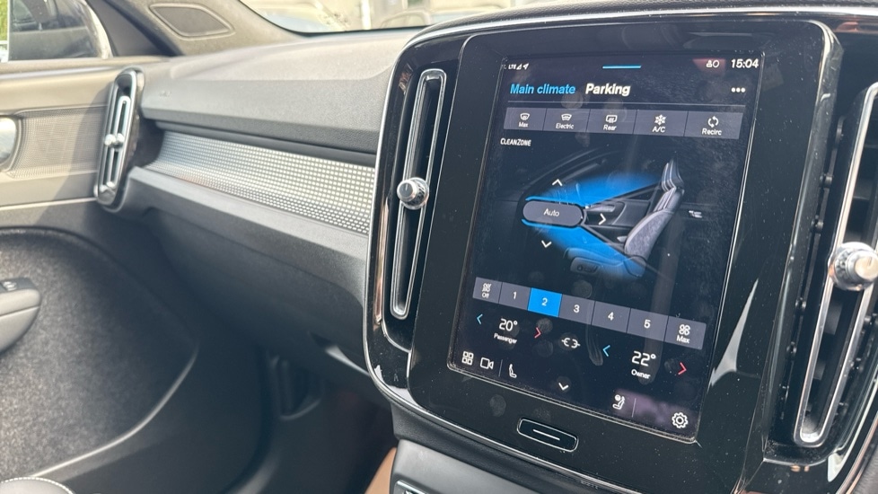 Used Volvo XC40 2024 for sale - 76587079: Photo 16