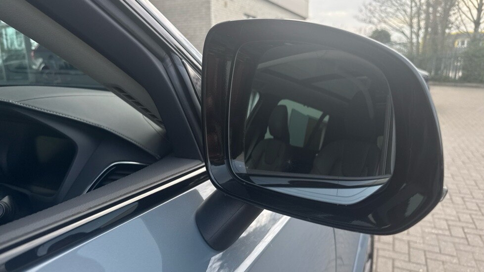 Used Volvo XC90 2023 for sale - 77981169: Photo 25