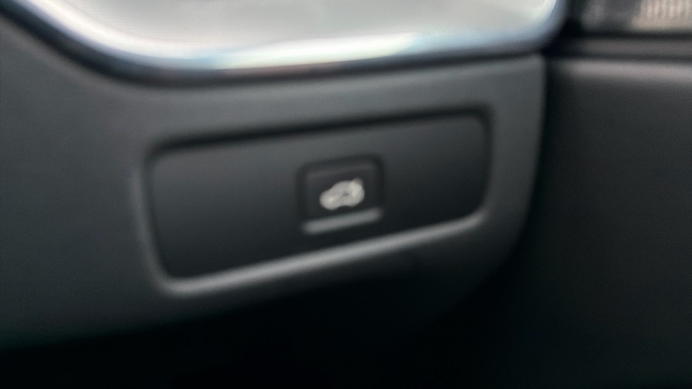 Used Volvo XC60 2022 for sale - 77293358: Photo 23