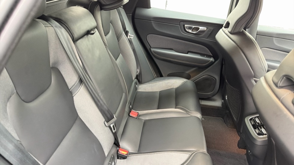 Used Volvo XC60 2022 for sale - 77293358: Photo 41