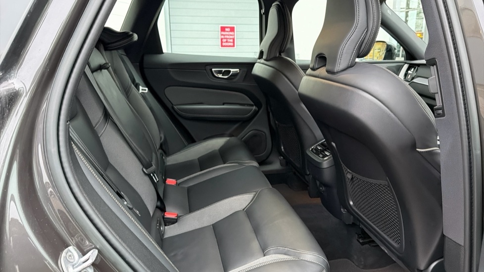 Used Volvo XC60 2022 for sale - 77293358: Photo 6
