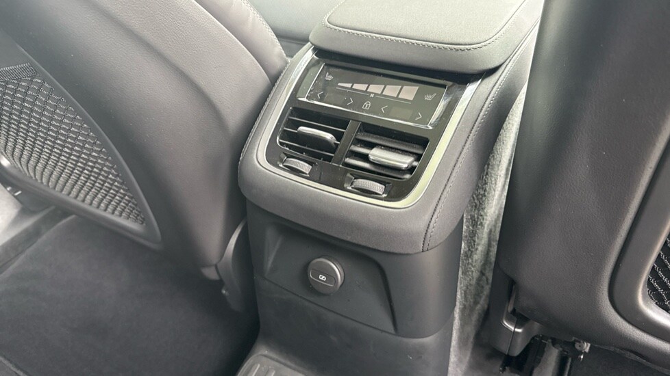 Used Volvo XC90 2025 for sale - 77698299: Photo 22