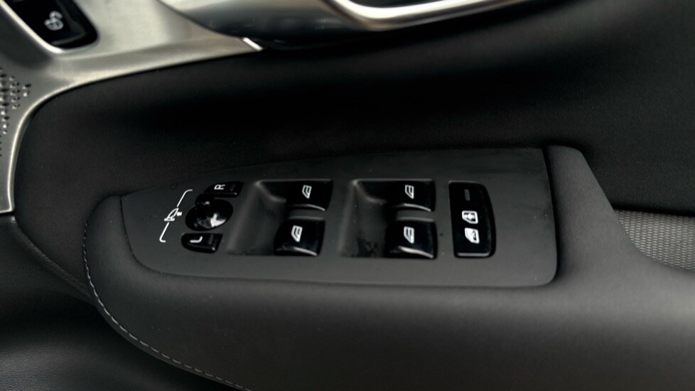 Used Volvo XC90 2025 for sale - 77698299: Photo 28