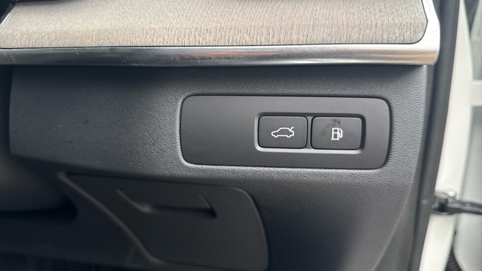 Used Volvo XC90 2025 for sale - 77698299: Photo 31