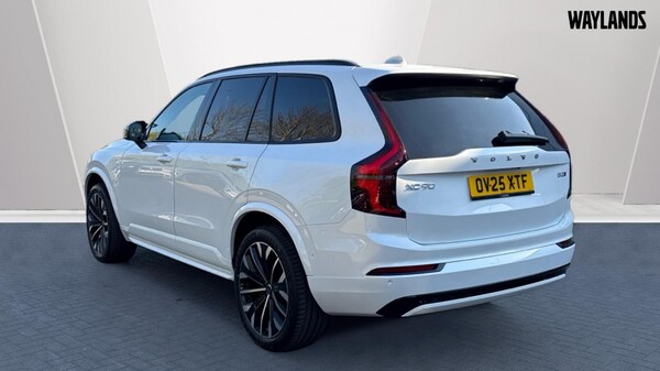 Used Volvo XC90 2025 for sale - 75472655: Photo 2