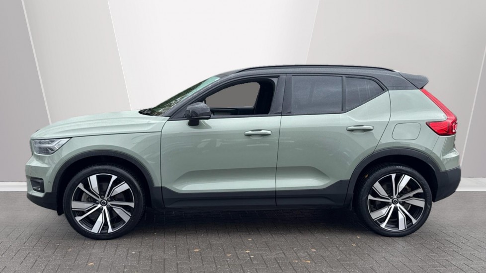 Used Volvo XC40 2022 for sale - 76580151: Photo 3