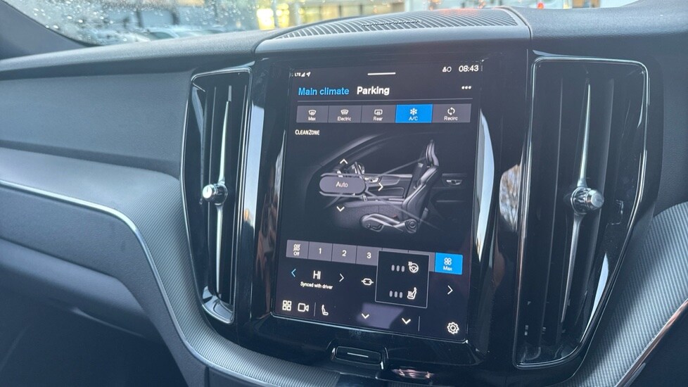 Used Volvo XC60 2025 for sale - 77565440: Photo 31