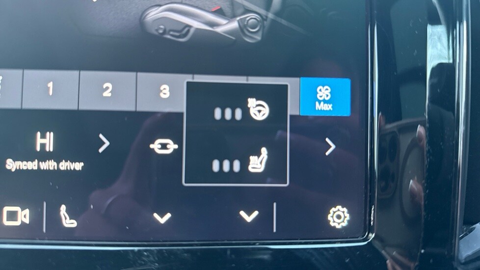 Used Volvo XC60 2025 for sale - 77565440: Photo 32