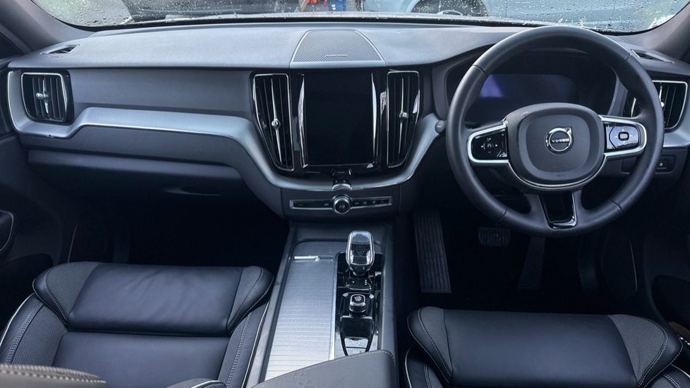 Used Volvo XC60 2025 for sale - 77565440: Photo 5