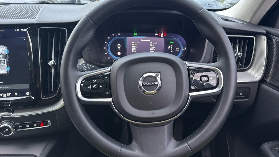 Used Volvo XC60 2023 for sale - 76515030: Photo 10