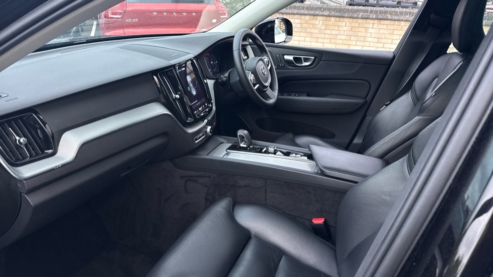 Used Volvo XC60 2023 for sale - 76515030: Photo 16