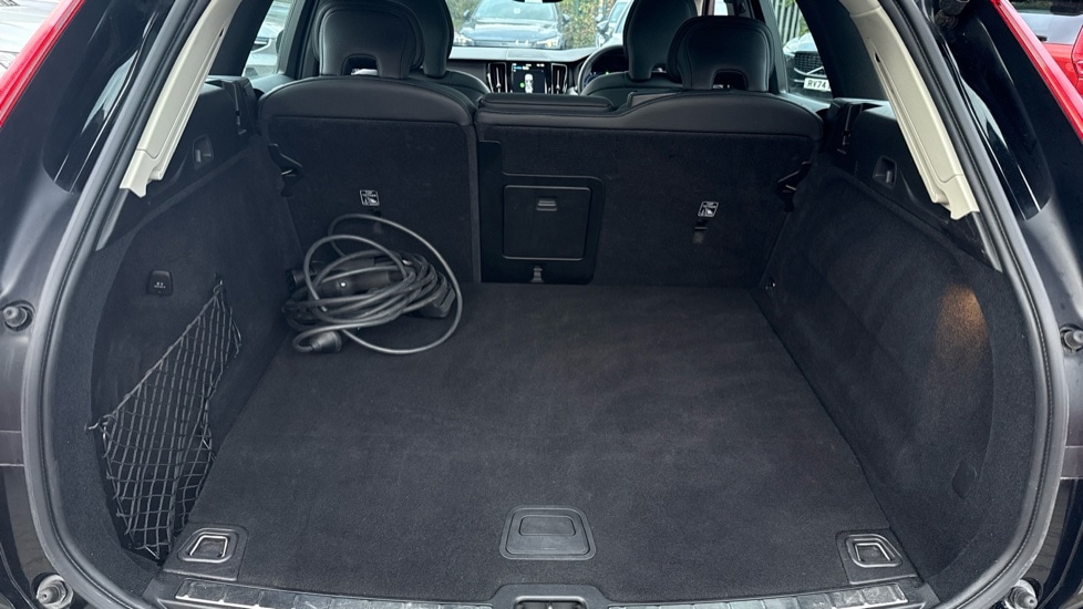 Used Volvo XC60 2023 for sale - 76515030: Photo 17