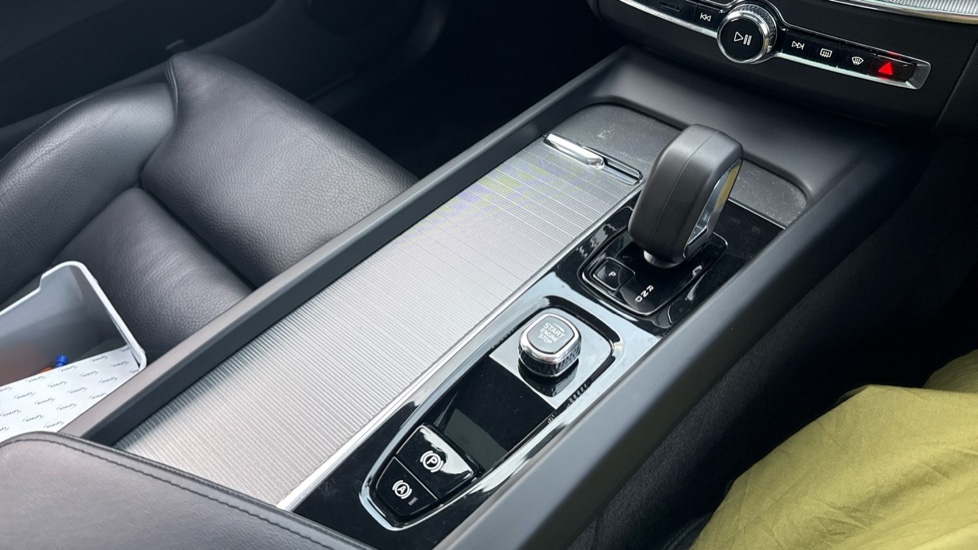 Used Volvo XC60 2023 for sale - 76515030: Photo 32