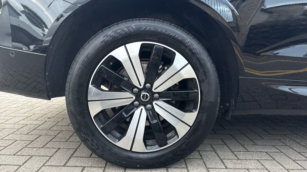 Used Volvo XC60 2023 for sale - 76515030: Photo 9