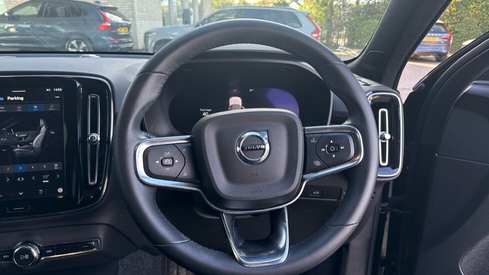 Used Volvo XC40 2024 for sale - 75921946: Photo 10