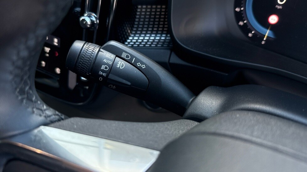 Used Volvo XC40 2024 for sale - 75921946: Photo 27