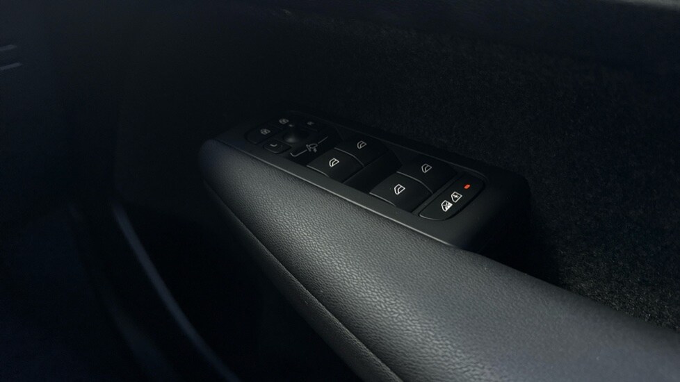 Used Volvo XC40 2024 for sale - 75921946: Photo 30