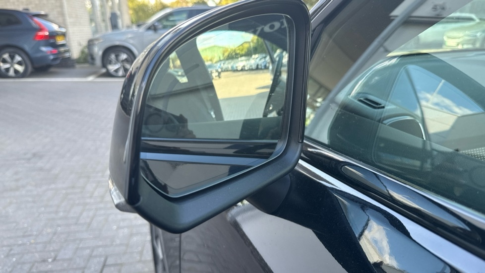 Used Volvo XC40 2024 for sale - 75921946: Photo 41