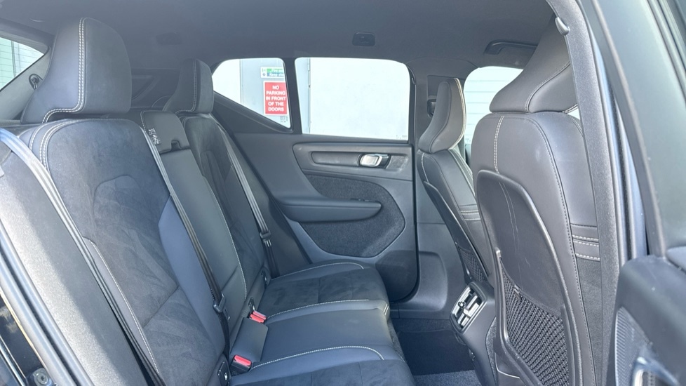 Used Volvo XC40 2024 for sale - 75921946: Photo 6