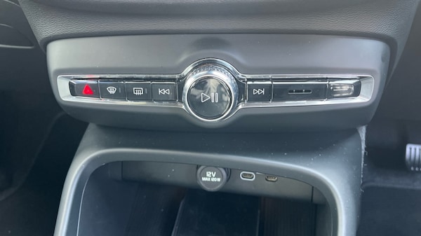 Used Volvo XC40 2025 for sale - 75526779: Photo 17