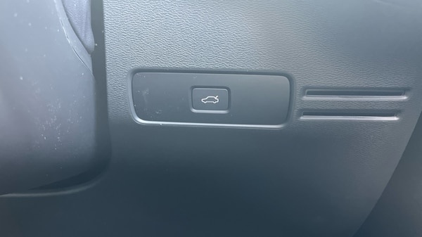 Used Volvo XC40 2025 for sale - 75526779: Photo 23