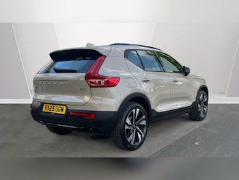 Used Volvo XC40 2025 for sale - 75526779: Photo