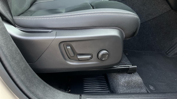 Used Volvo XC40 2025 for sale - 75526779: Photo 30
