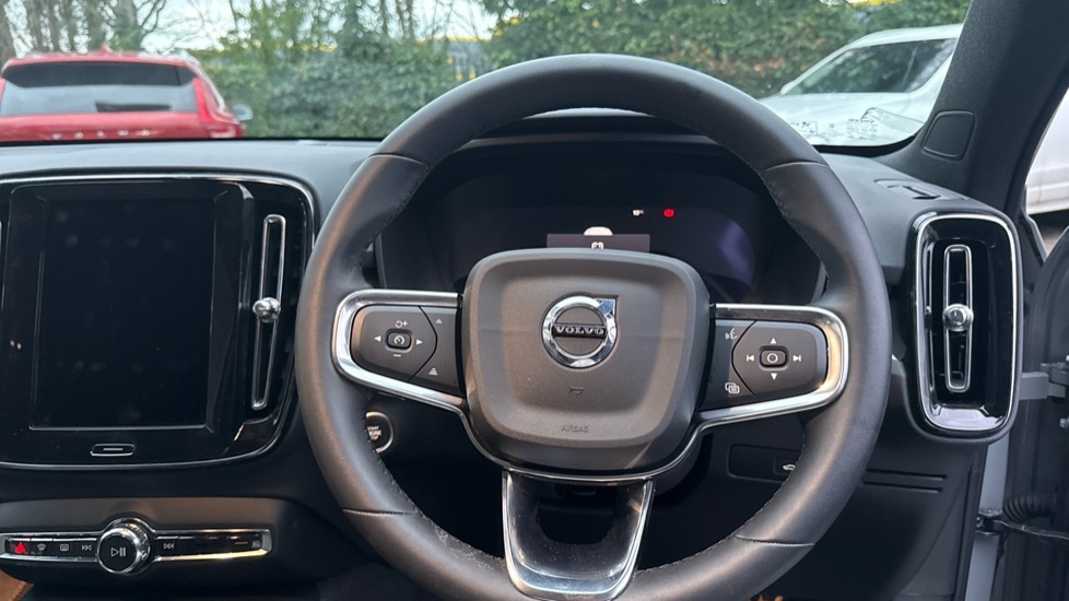 Used Volvo XC40 2024 for sale - 77293411: Photo 10