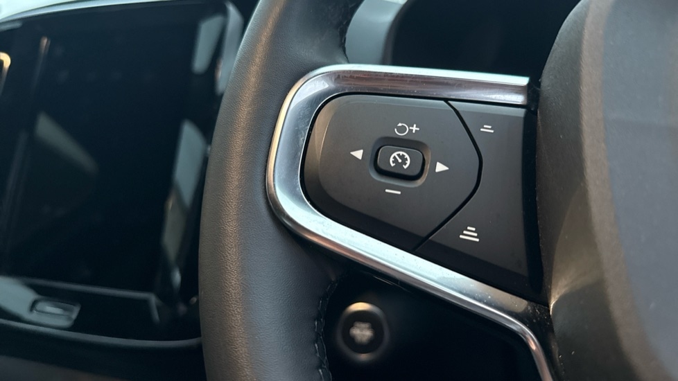 Used Volvo XC40 2024 for sale - 77293411: Photo 34