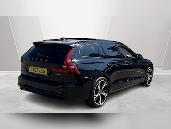 Used Volvo V60 2025 for sale - 78049795: Photo