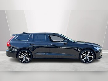 Used Volvo V60 2025 for sale - 78049795: Photo