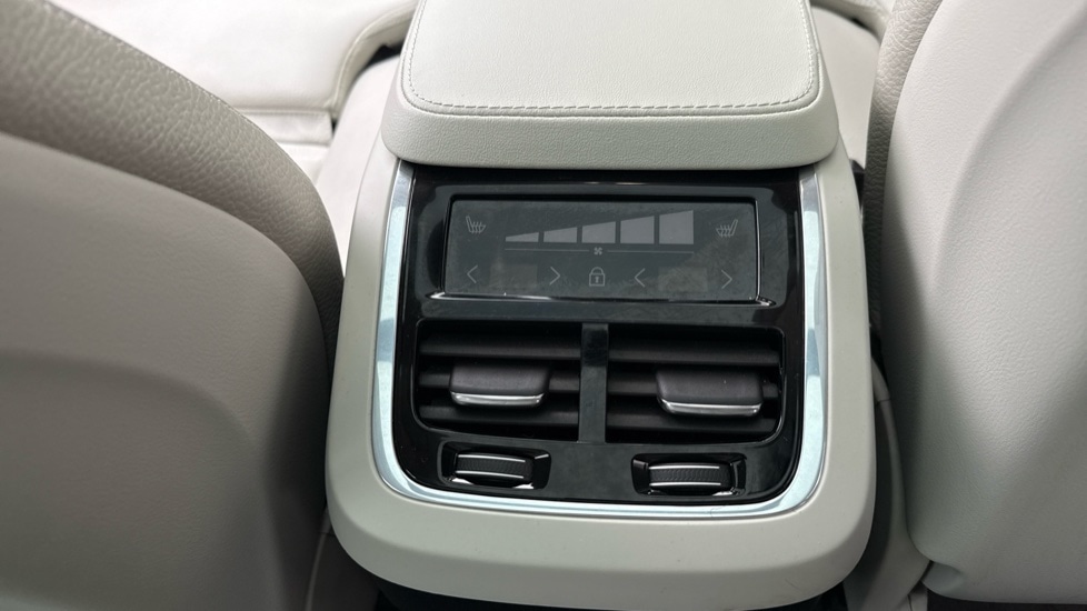 Used Volvo XC90 2022 for sale - 76888671: Photo 32