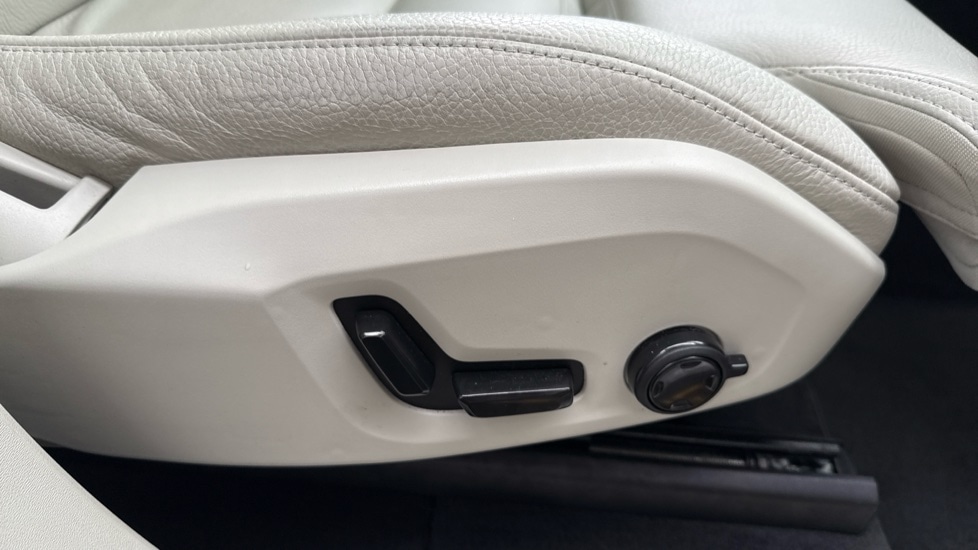 Used Volvo XC90 2022 for sale - 76888671: Photo 36