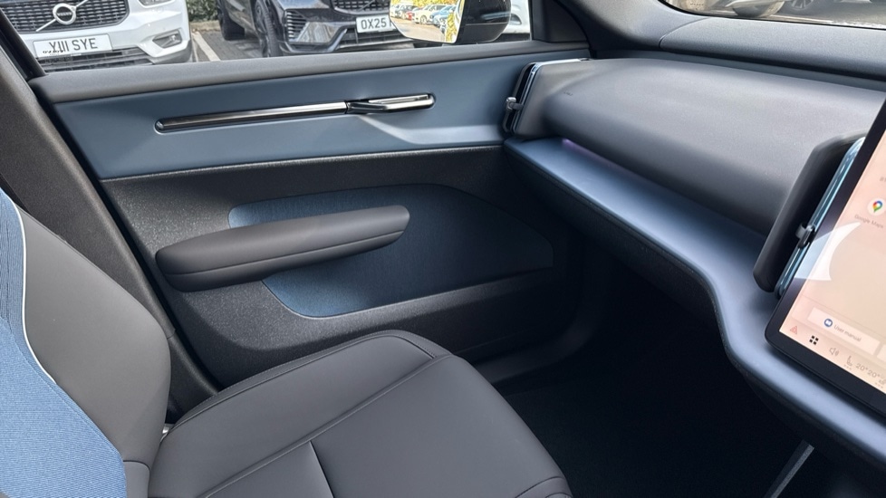 Used Volvo EX30 2025 for sale - 77353784: Photo 40