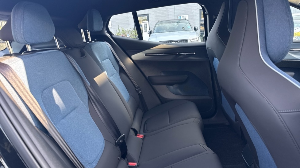 Used Volvo EX30 2025 for sale - 77353784: Photo 6