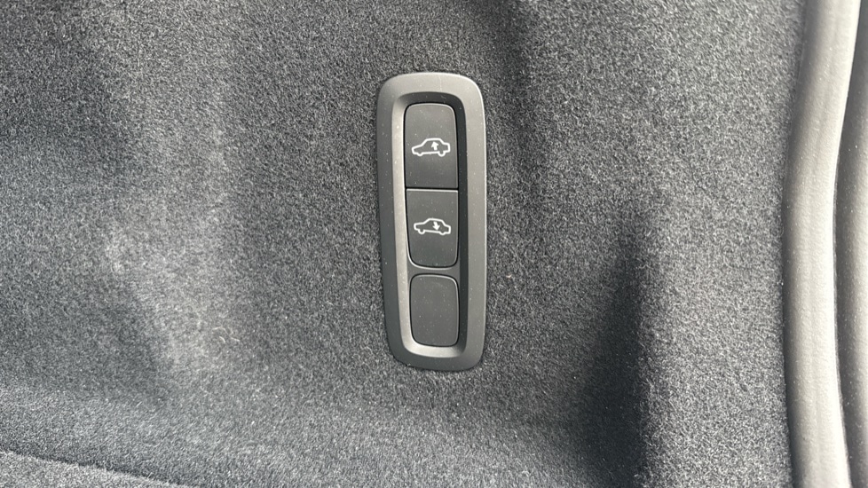 Used Volvo XC60 2024 for sale - 77771177: Photo 15