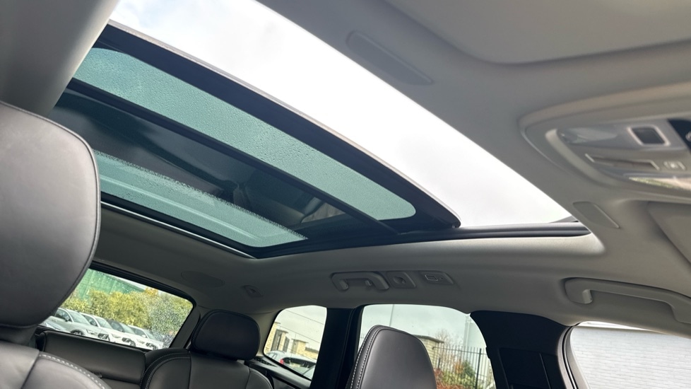 Used Volvo XC60 2024 for sale - 77771177: Photo 50