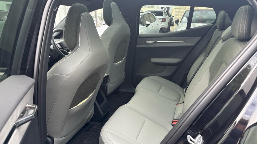 Used Volvo EX30 2025 for sale - 77576328: Photo 21