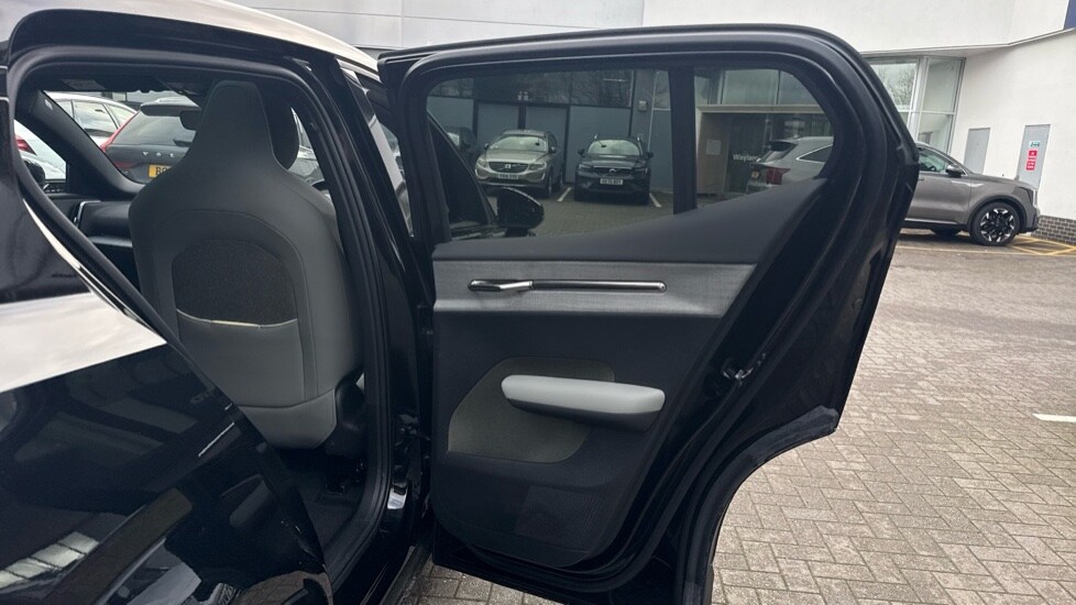 Used Volvo EX30 2025 for sale - 77576328: Photo 30