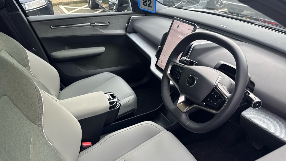 Used Volvo EX30 2025 for sale - 77576328: Photo 4