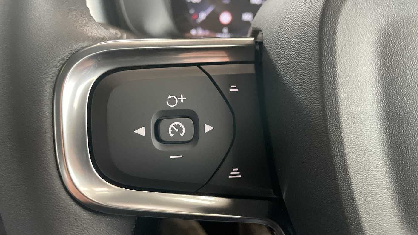 Used Volvo XC40 2022 for sale - 76092056: Photo 14